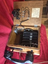 Antique Hand Crank Telephone PHONE Electric Handset 5 Bar Magneto Oak Call Box