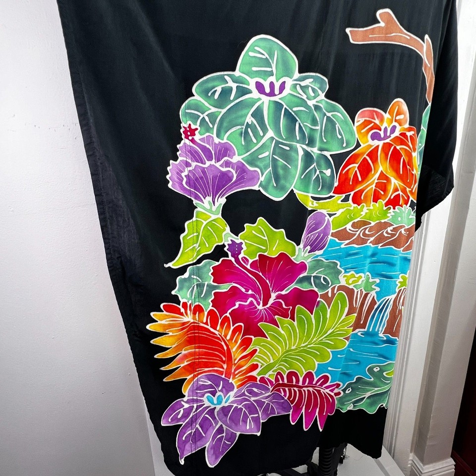 Hilo Hattie MuuMuu Kaftan Black and Floral Hawaiian Dress One