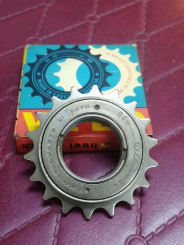 single speed free wheel cog 20 teeth 1/2 chain .made in chechoslovakia.velo. - Picture 1 of 3