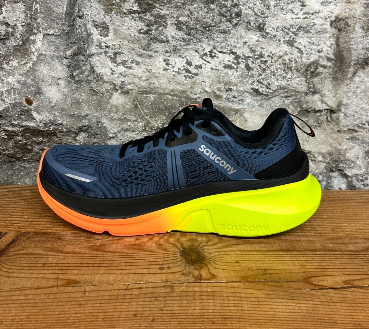 Saucony Guide 18 S20998-99 Shadow/Vizi Mens Running Medium Width NEW IN BOX image 4