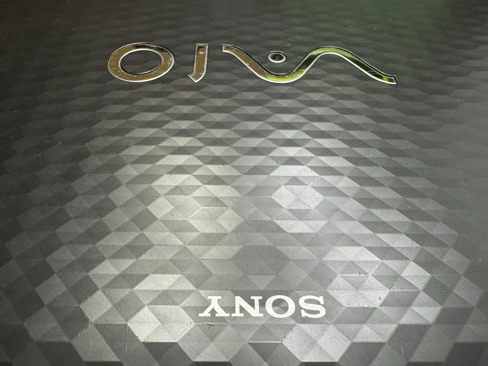 Sony Vaio PCG-71913L Laptop - Image 2 of 4