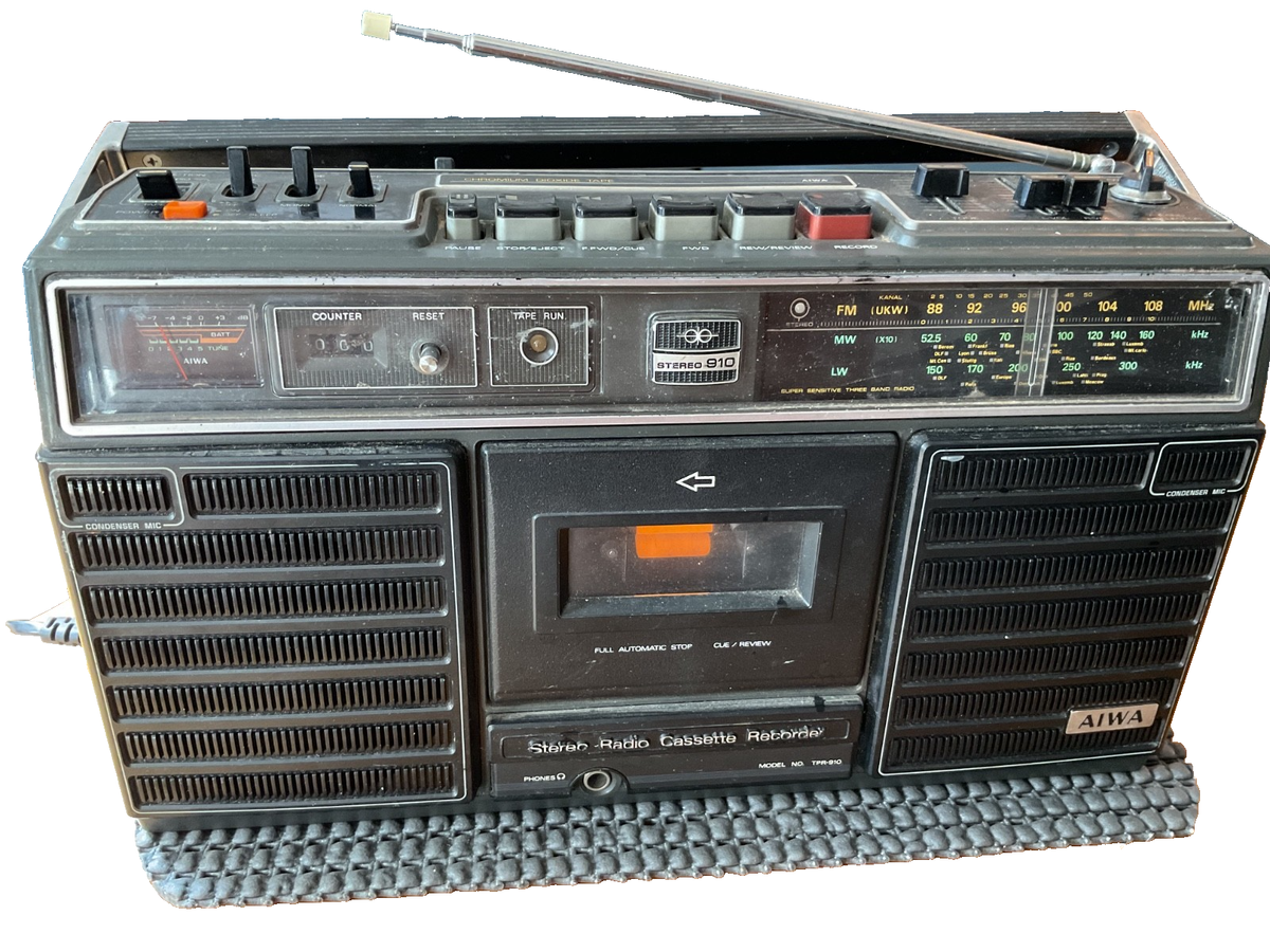 AIWA TPR 900 ( lire la description merci