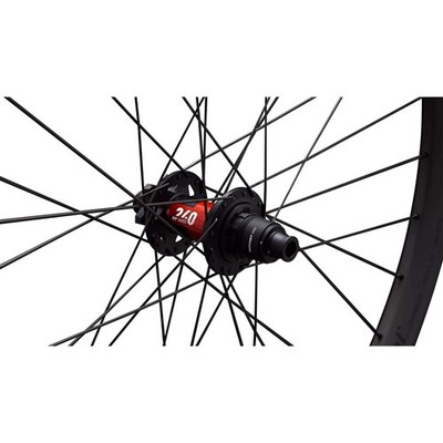 Specialized Traverse HD 240 Carbon Vorderrad 29'' Hinterrad 27,5  Neu 