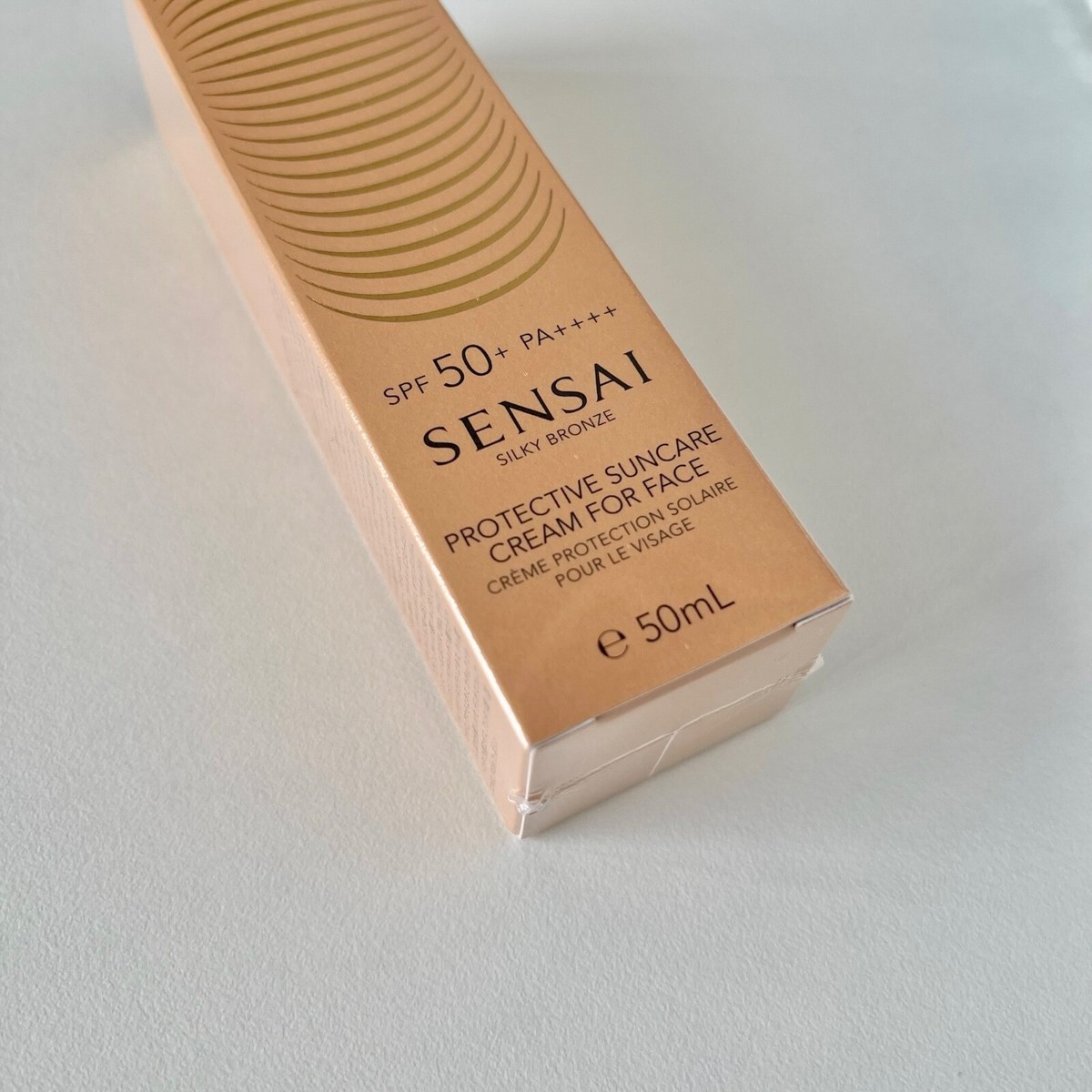 化粧水・ローション・トナー SENSAI PROTECTIVE SUNCARE CREAM 50mL s-l400.jpg