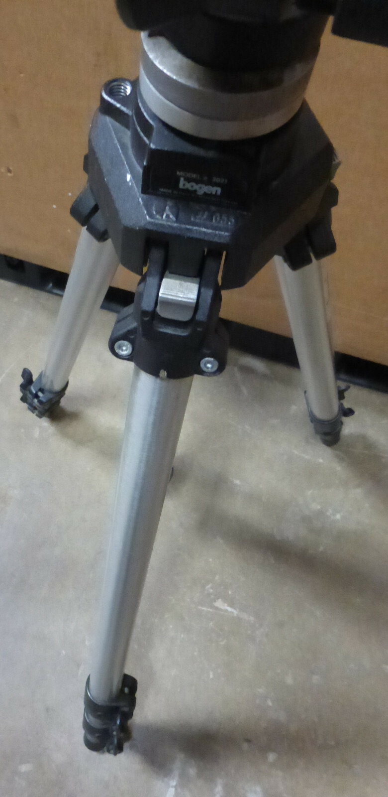 Manfrotto Tripod W/ 3021 Bogen & 3028 Bogen Head Made In Italy