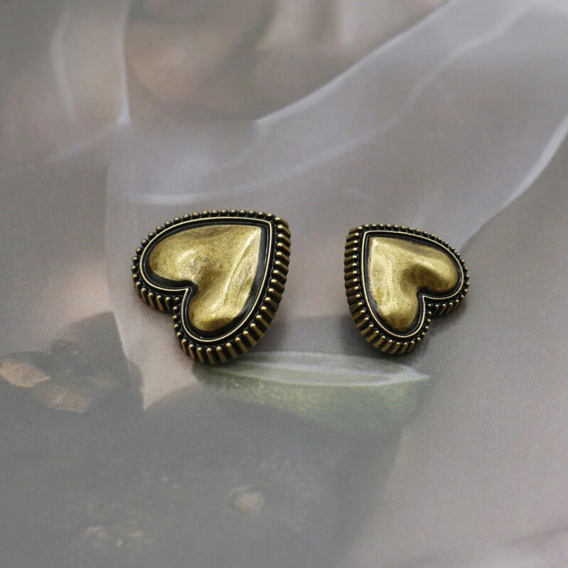 20X Vintage Style Heart Shape Alloy Shank Buttons Sewing Craft Small 19mm, 23mm - Image 3 of 4