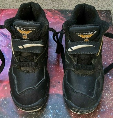 la gear basketball shoes