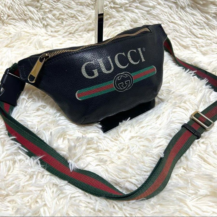Gucci Sherry Line pochette taille sac banane cuir noir imprimé 525040