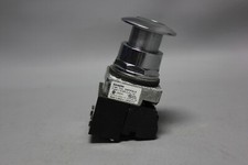 SIEMENS GREEN ILLUMINATED MUSHROOM HEAD PUSH PULL BUTTON 52PP2L3 W/52BJK