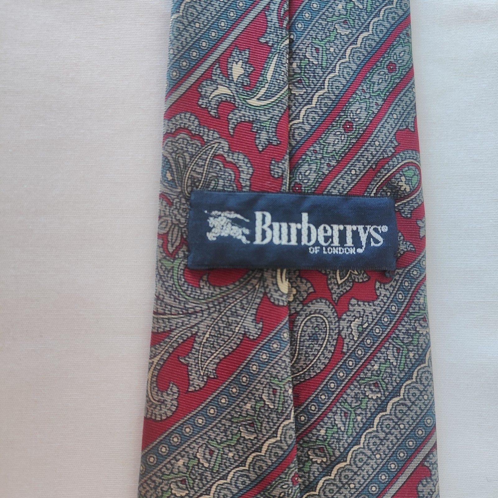 Red Green Floral Paisley Pattern Made in London — view 4