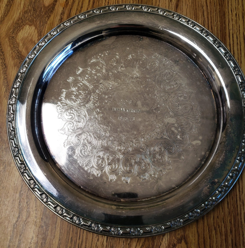 Oneida Silversmiths Vintage 10" Round Silver Tray Scroll Pattern wonderful Item