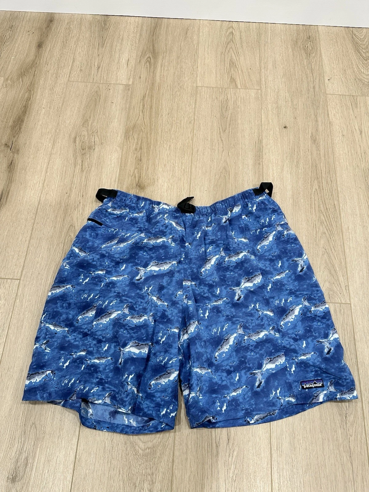 Patagonia River Shorts Men’s Size XL Fish Trout Belted