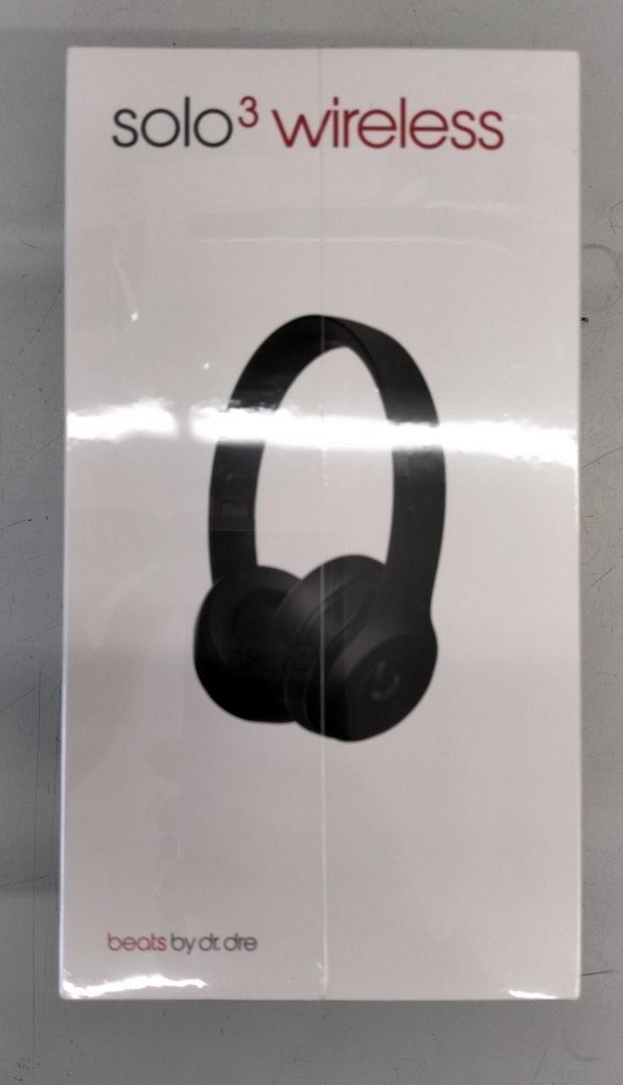 beats solo 3 wireless ミッキーマウス　訳あり beats (ビーツ) Bluetoothヘッドホン solo3 wireless MICKEY