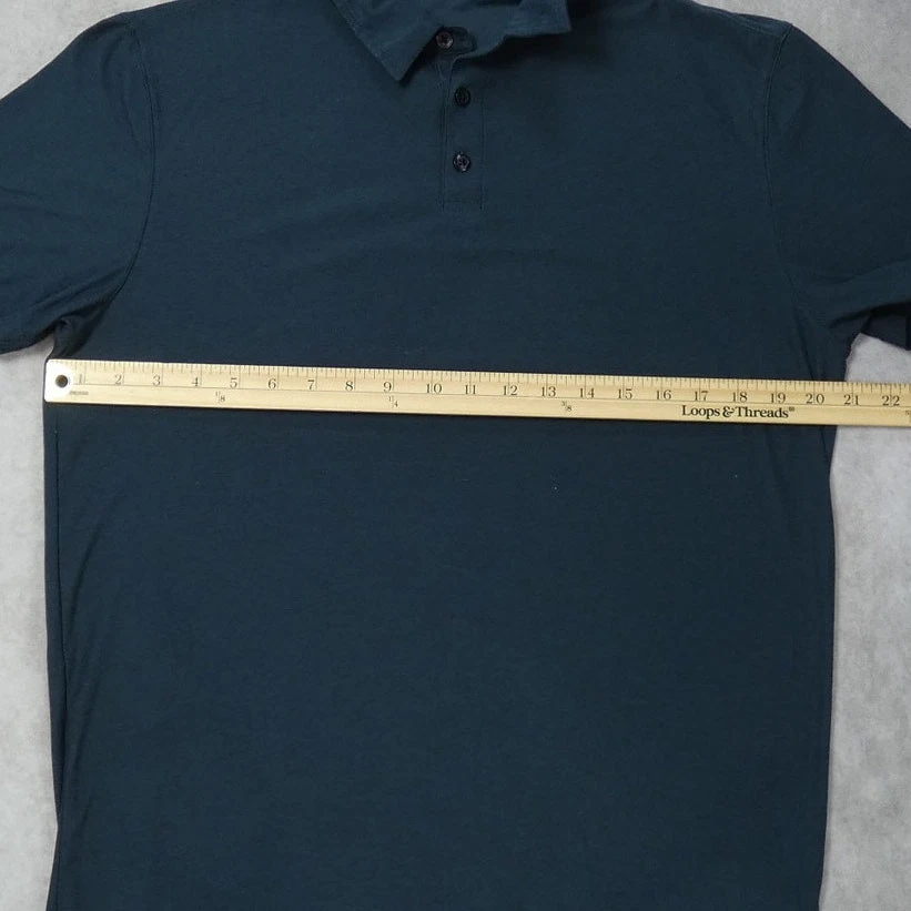 vuori polo strato tech short sleeve stretch preppy shirt