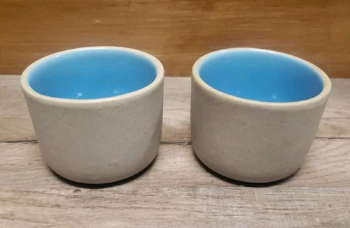 The Pigeon Forge Pottery Dogwood Cup 2" Tan And Blue Set Of Two Pre-owned 