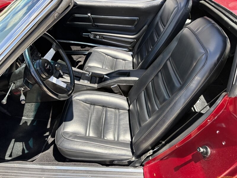 1977 Red Chevrolet Corvette   | C3 Corvette Photo 5