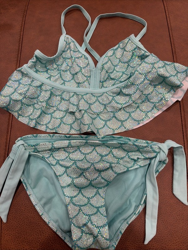 Super Cute Girls Justice Two Piece Mermaids Looking Bathing Suit. Sz 8 Turquoise