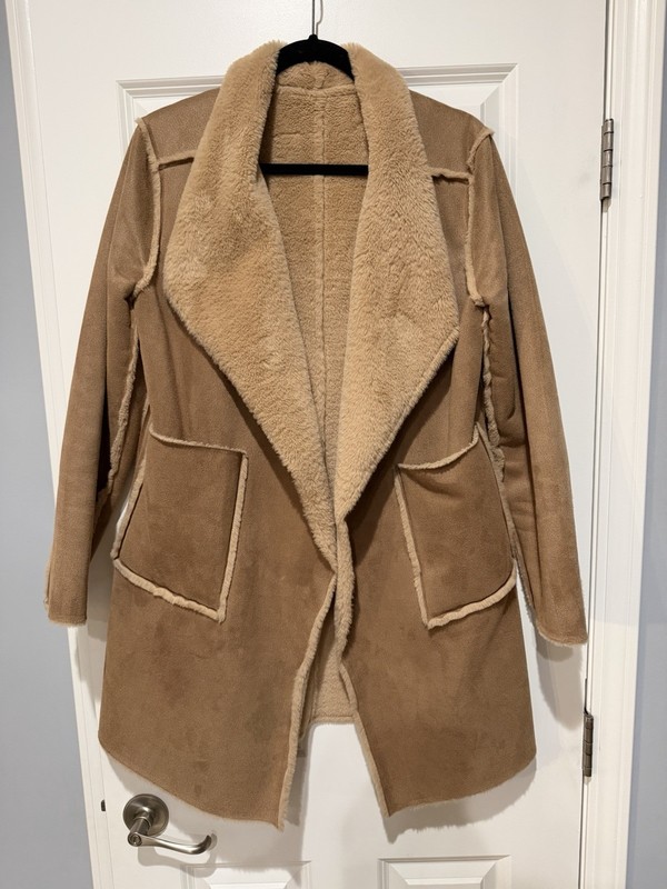 Altar'd State Jada Sherpa Taupe Reversible Women’s Jacket Size Medium