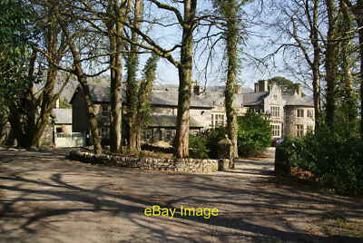 Y Wern I don't know the current occupation. A footpath goes pas c2012
