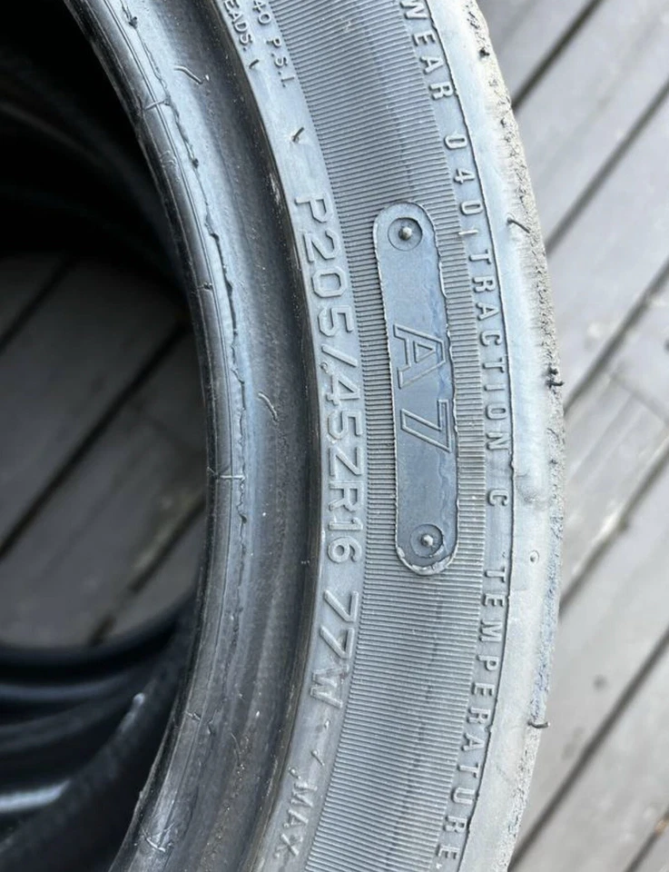 Neumático(s) HOOSIER DOT Road Race/Auto-x 205/45 ZR16 A7 Foto 2 de 3