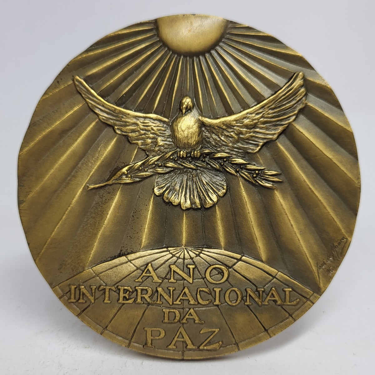 1986 INTERNATIONAL YEAR OF PEACE Bronze Medal/ Dove & Olive Branch