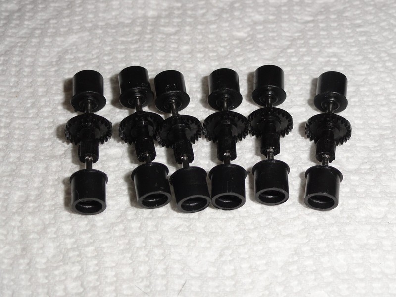 AFX Mega G+ HO Slot Car Rear Axle/Crown Gear/Rims Assembly lot x6