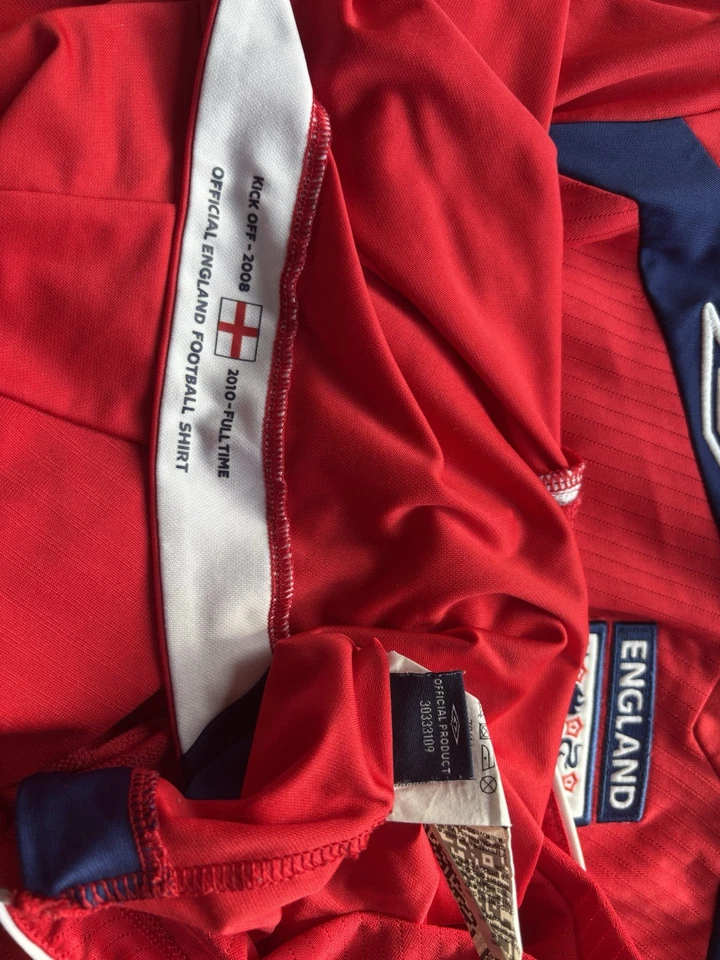 Genuine England Umbro  Away Football Shirt, 2008-2010, XL Adult Men’s  - Image 4 of 4