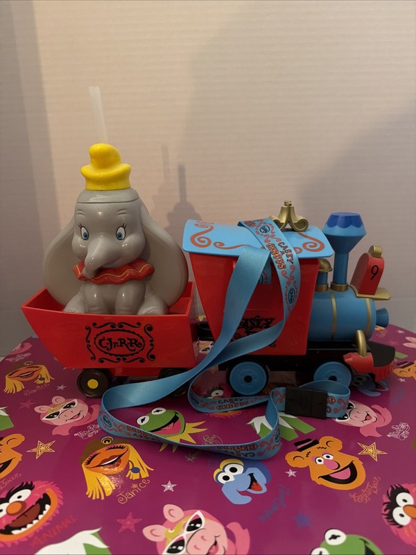 Walt Disney World 2019 Set Casey Jr Train Popcorn Bucket & Dumbo Slipper Cup