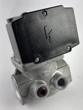 Honeywell V8295A1032 24 Vac 50/60Hz Solenoid Gas Valve 2PSI ( 1 inch ) thumbnail 5