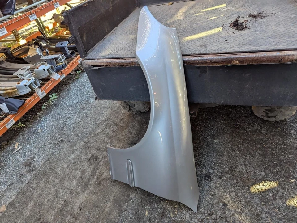 (LOCAL PICKUP ONLY) Driver Fender 203 Type Sedan C350 Fits 01-07 MERCEDES C-CLAS - Imagem 2 de 3