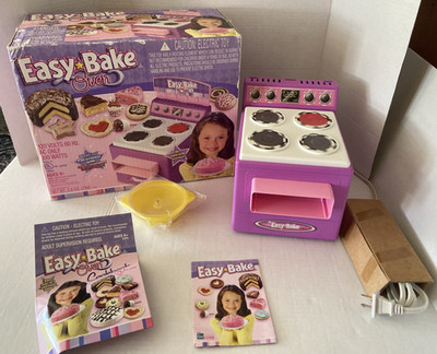 Hasbro 2006 Easy Bake Oven *NEW in Box - Never Used*