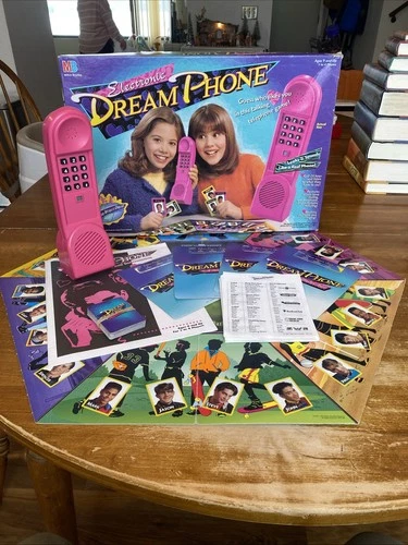 Vintage 1996 Electronic Dream Phone Board game Milton Bradley Works!