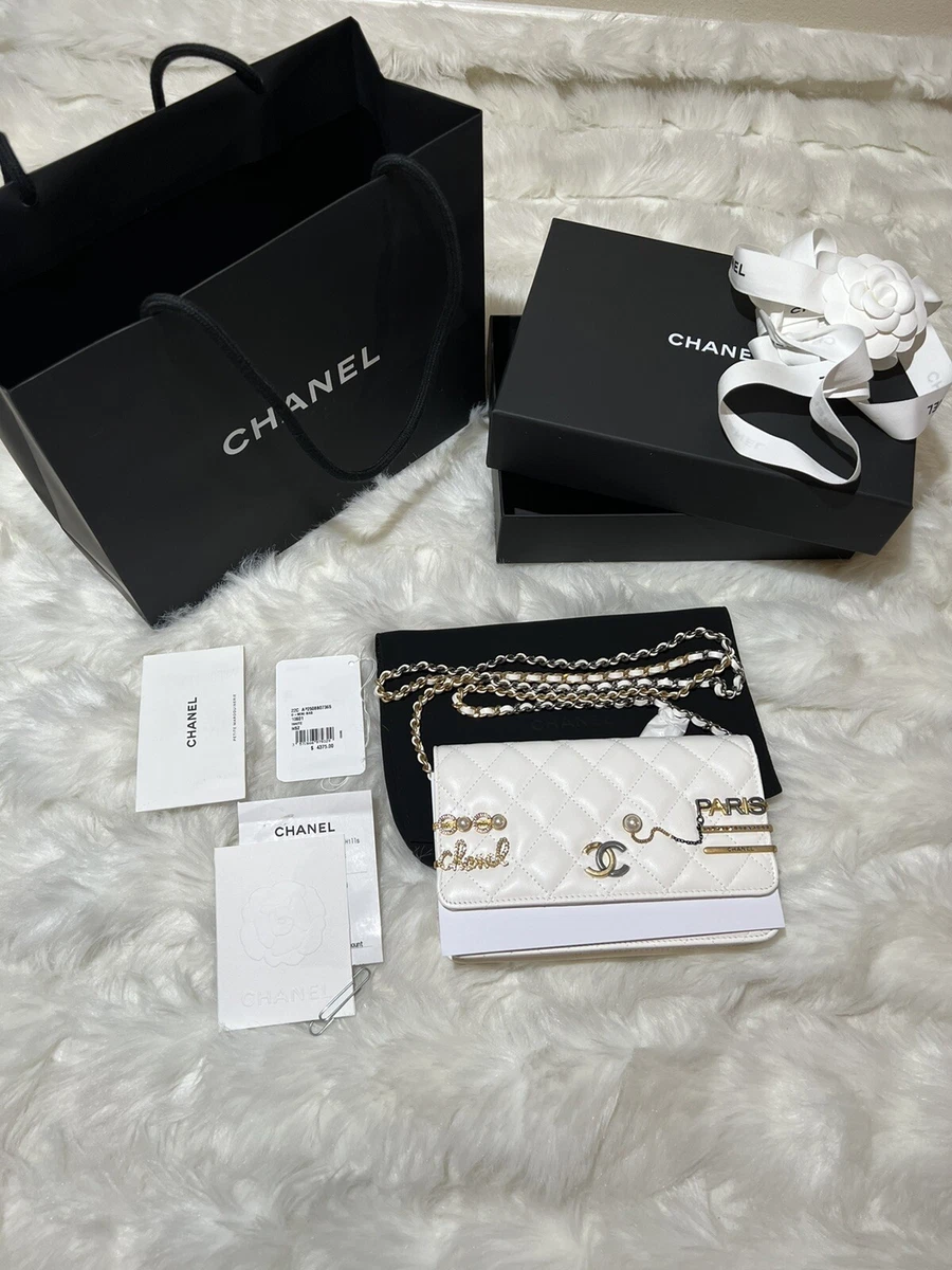 BEAUTIFUL Limited Edition Runway 2021/2022 Chanel Lambskin Wallet on Chain