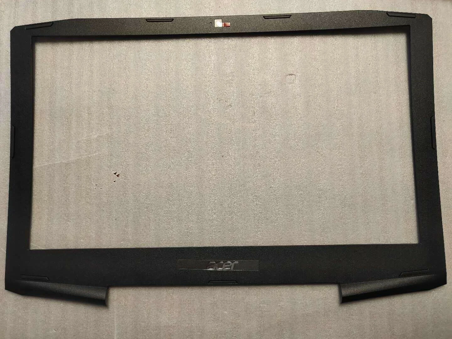 60.GM1N2.003 — Black Lcd Front Bezel