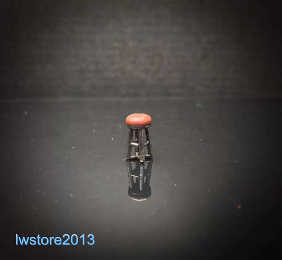 Figurina 1:64 Ragazza Seduta Che Beve | Miniature Per Diorami E Scene | Modelli Auto