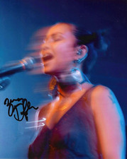 * ZINADELPHIA * signed 8x10 photo * THE MAGAZINE * COA