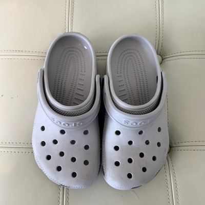 Crocs Classic clogs gray kids size 2 shoes for beach, water, garden