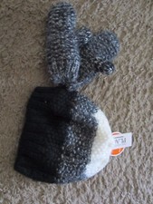 NWT The Children's Place knitted cap and mitt set- size 12-24  months- stripes