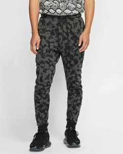 black camo nike tech fleece