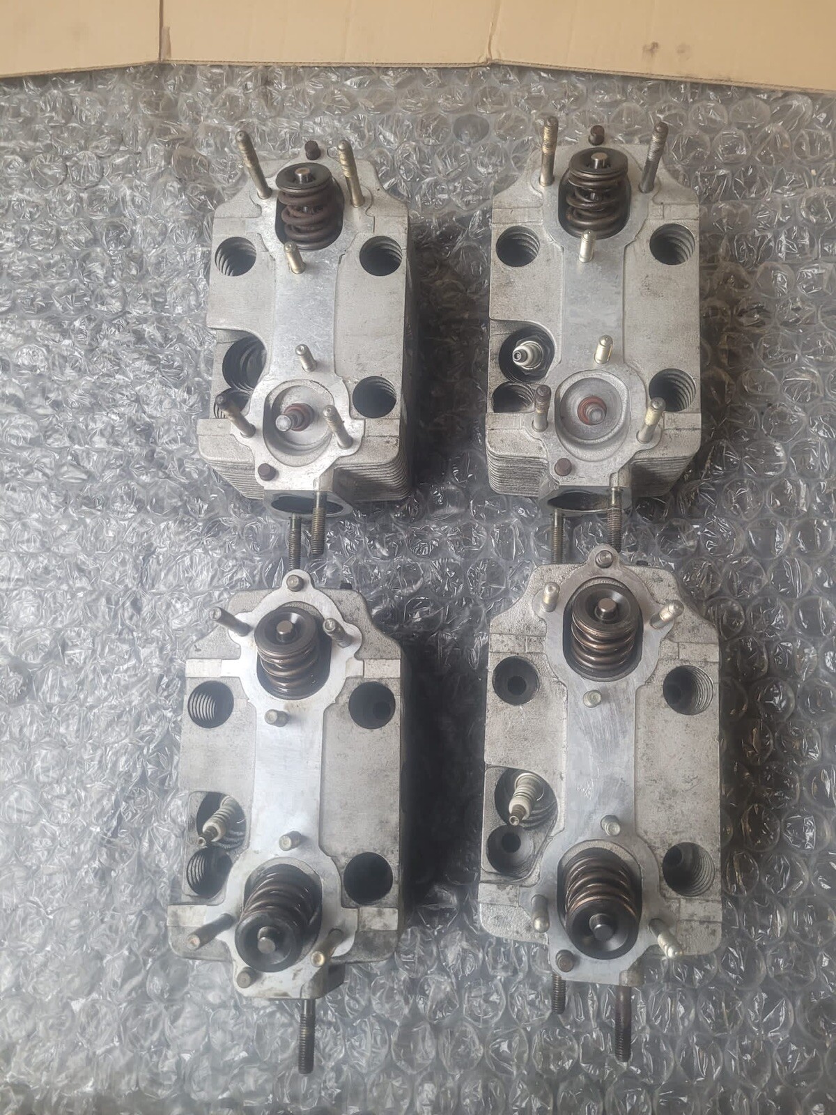 Clean Original Porsche 911 Carrera 3.2 Cylinder Head W Cracked 