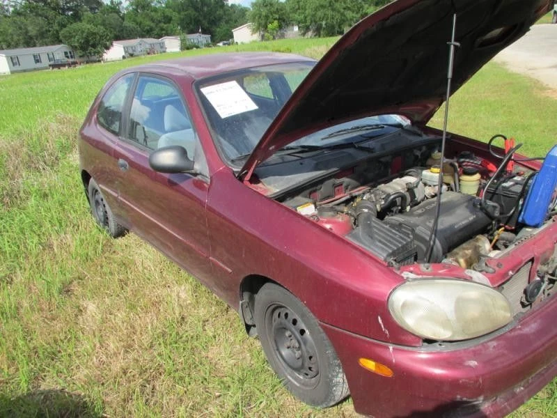 Right Rear Quarter Glass OEM 1998 1999 2000 2001 2002 Daewoo Lanos 2DR - Image 3 of 4