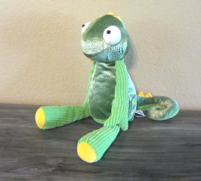 Carl Chameleon Green Plush Shiny Lizard Retired 2016 Scentsy Buddy No Scent Pack