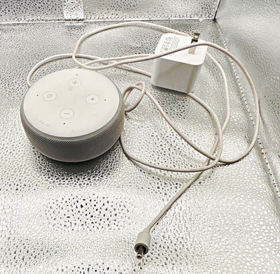 Amazon Echo Dot 3rd Gen White Smart Spiker Alexa Voice Ctrl 15W Adapter