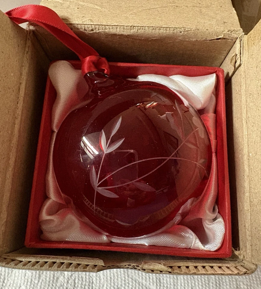 Adorno de árbol de Navidad de cristal rojo casa de princesa Foto 4 de 4