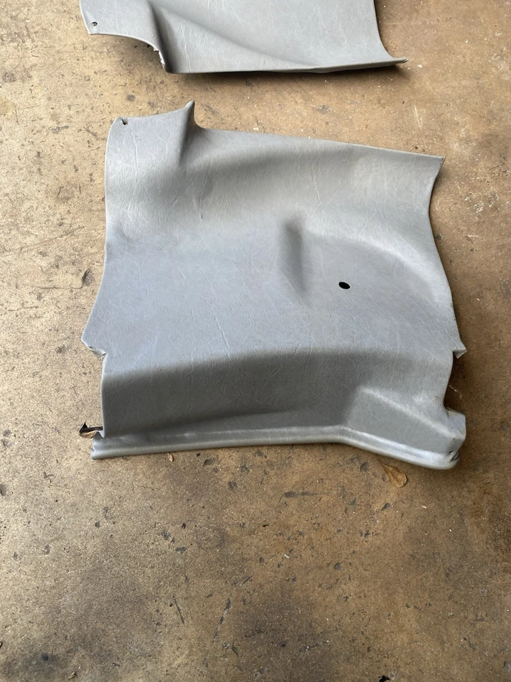 MERCEDES-BENZ 380SL R107 450SL 560SL, PAR PANEL INTERIOR TRASERO IZQUIERDO Y DERECHO Foto 2 de 4