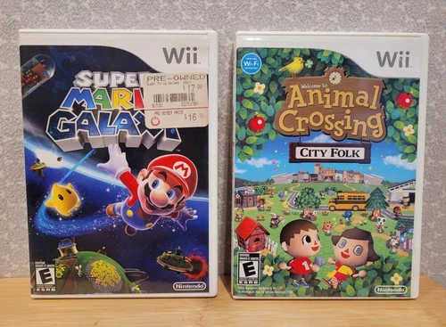 Nintendo Wii 2007 Super Mario Galaxy & 2008 CIB Animal Crossing City Folk Set