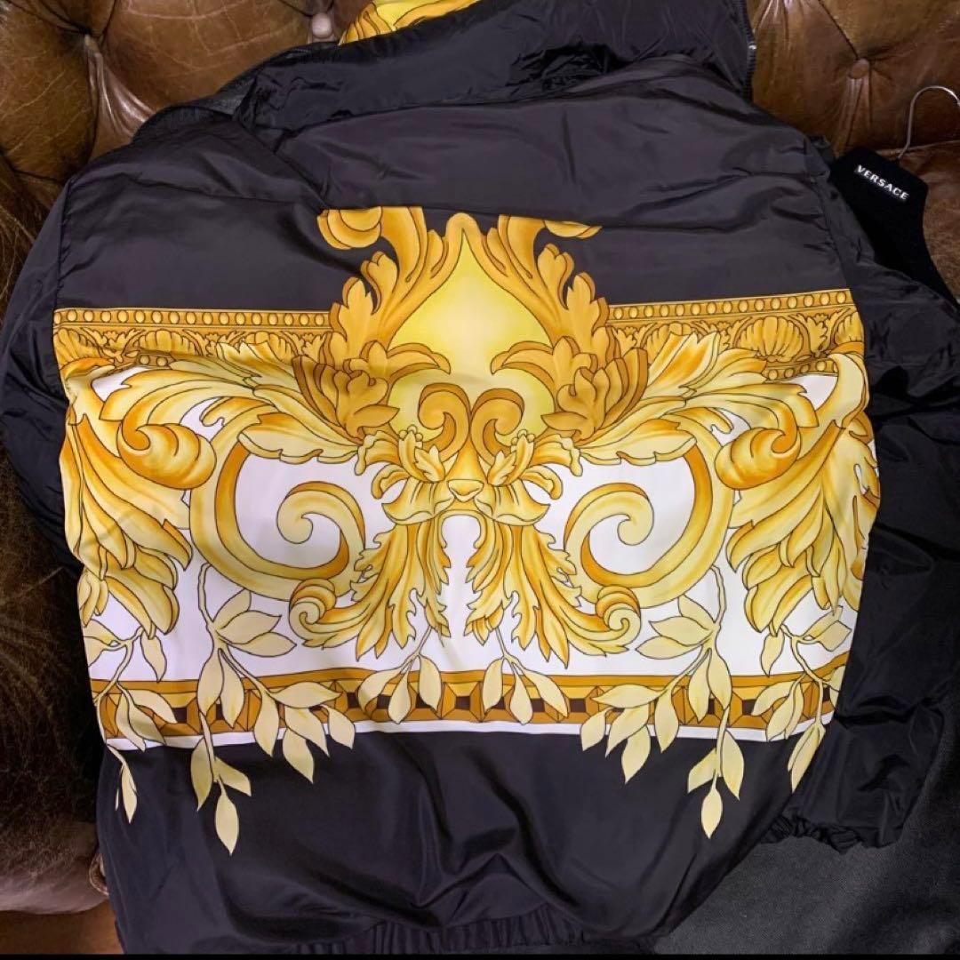VERSACE Baroque pattern reversible down jacket 52 - image 5