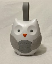 Skip Hop Stroll  Go Portable Owl Baby Soother Sound Machine Gray  White EUC