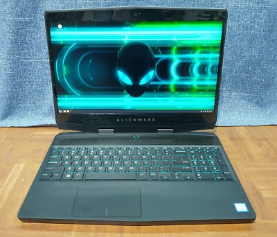 Alienware M15 15.6'' FHD 2.2GHz i7-8750H 32GB RAM 1 TB NVMe No OS NVIDIA RTX 2070