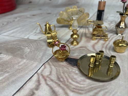 25-pc Lovely Brass Vase Lot - Artisan Dollhouse Miniatures - Picture 9 of 10